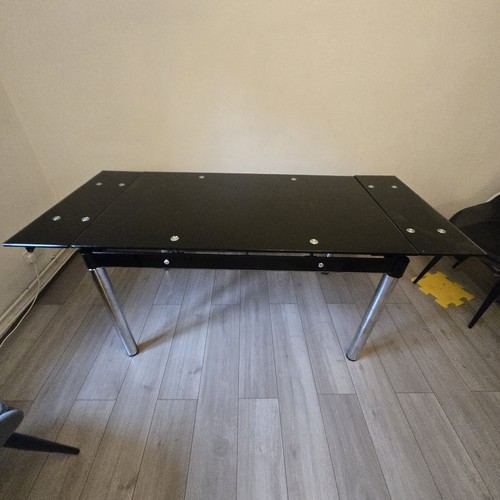 Dinnin table for - table,